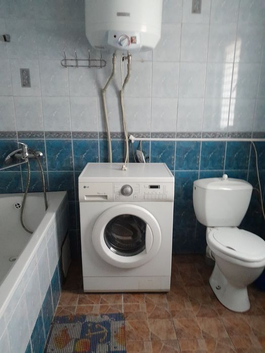 Здається житло із умовами