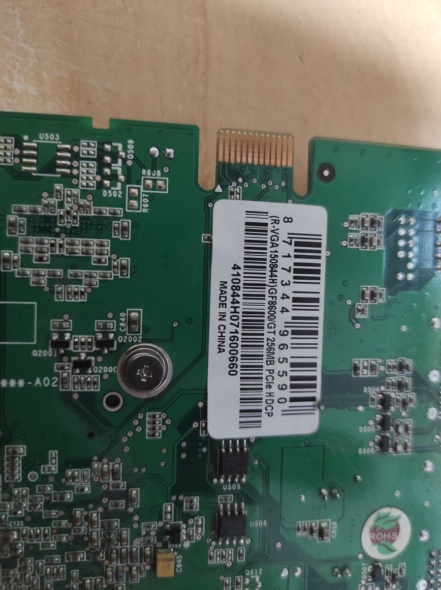 Видеокарта GeForce 8600 GTS 256 mb pci-e