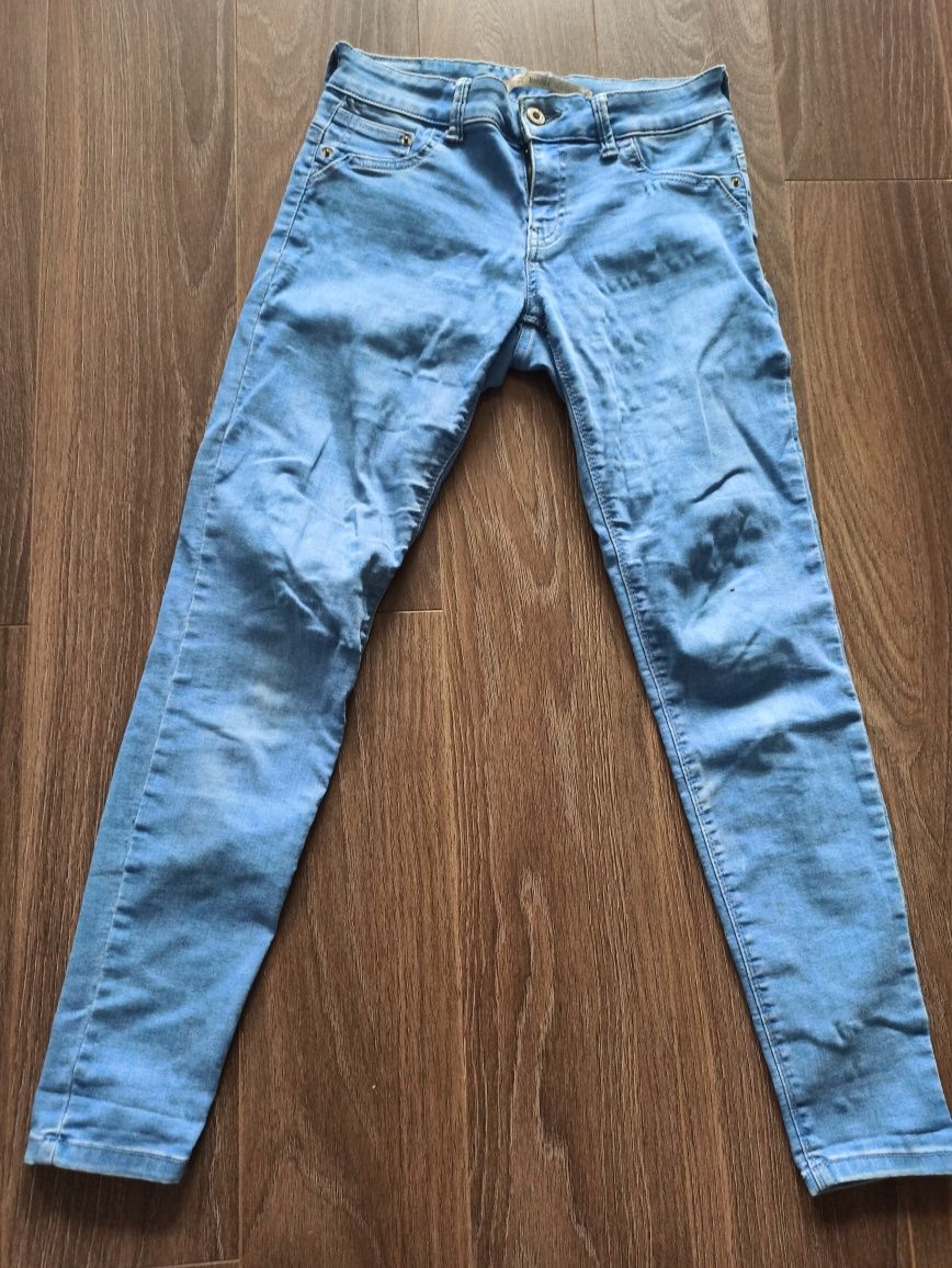 Spodnie jeans 36