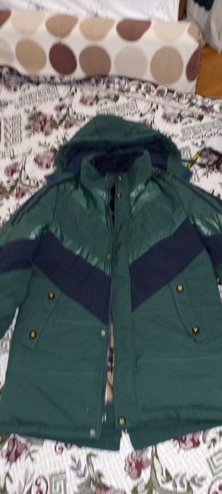 Продам куртку на підлітка