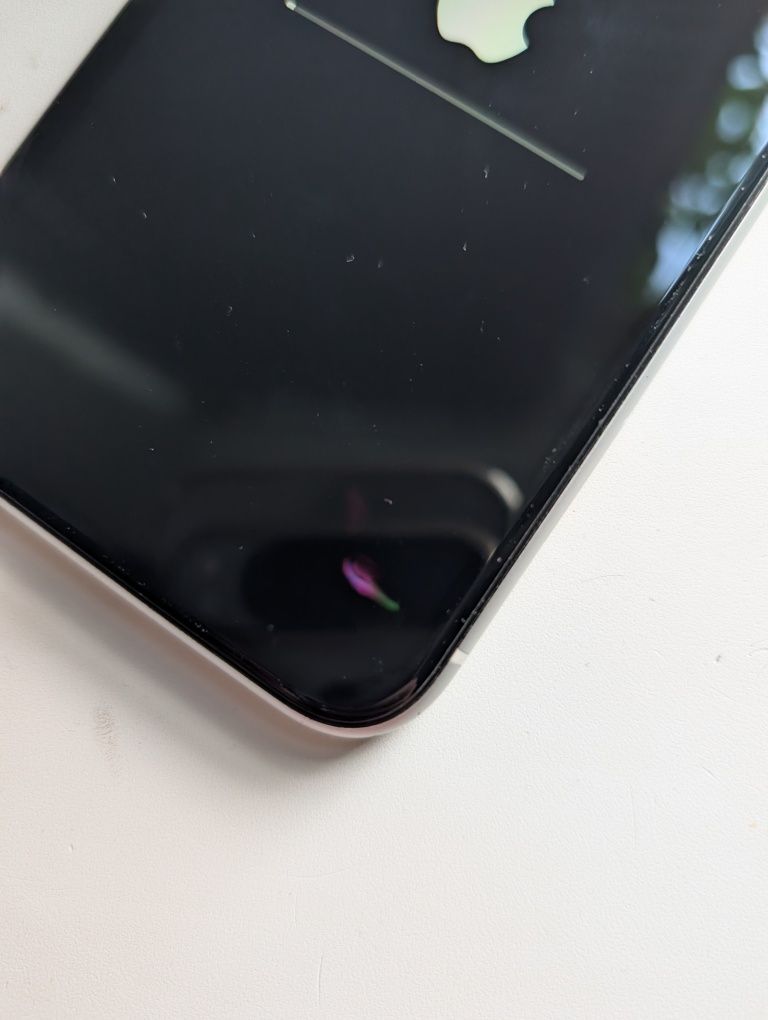 Iphone XR 64gb white, Neverlock, 76% акб, не крученный