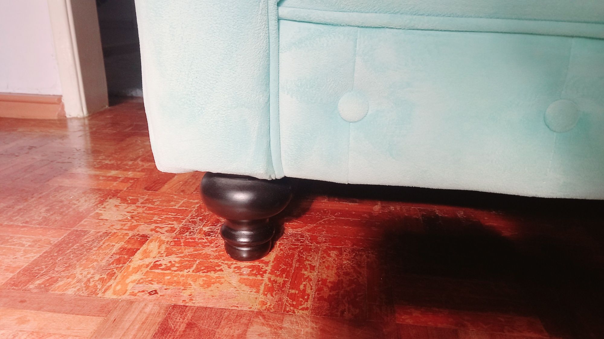 Sofá 3 lugares + poltrona vintage verde água.