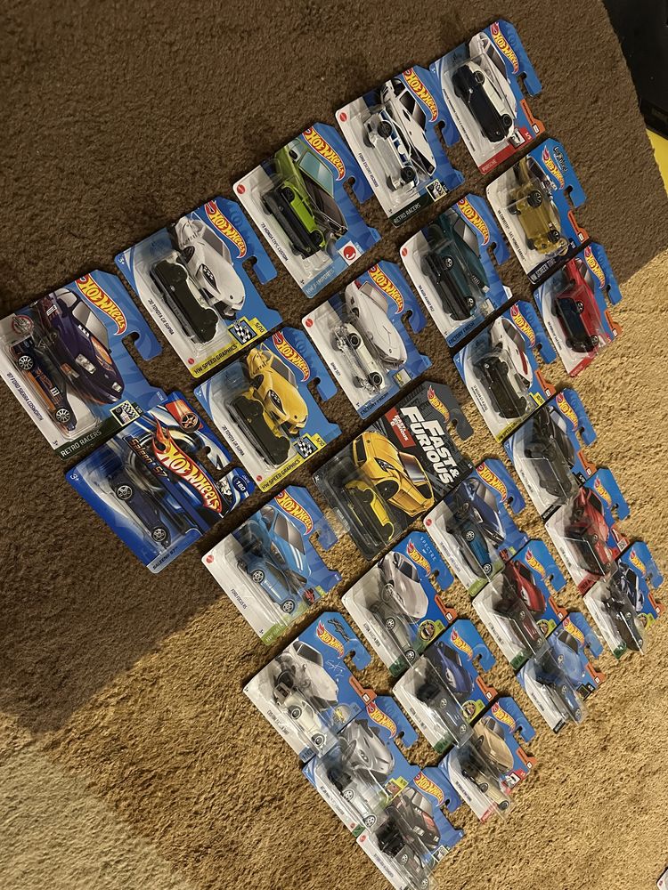 Carros Hotwheels nissan lamborghini aston martin mercedes audi bmw