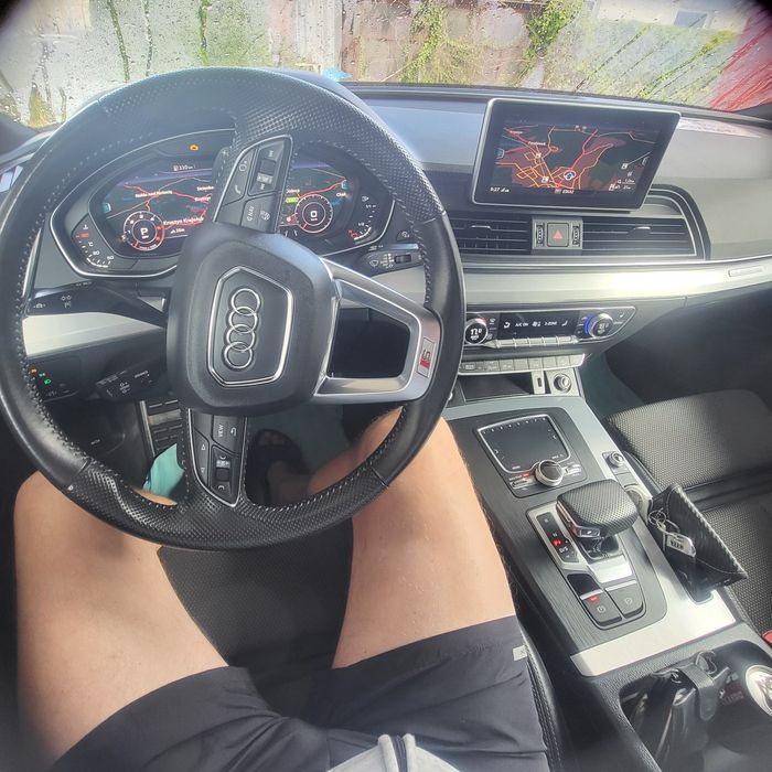 Sprzedam Audi Q5 2019