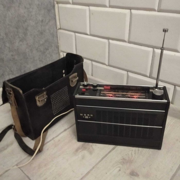 Радиоприемник МАЯК 2  / спецзаказ МО СССР для офицеров