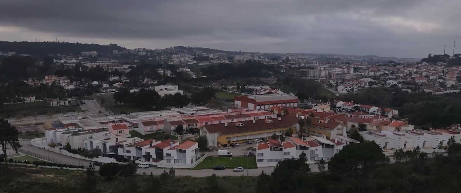 Terreno com 215 m2 Castelo (Sesimbra)