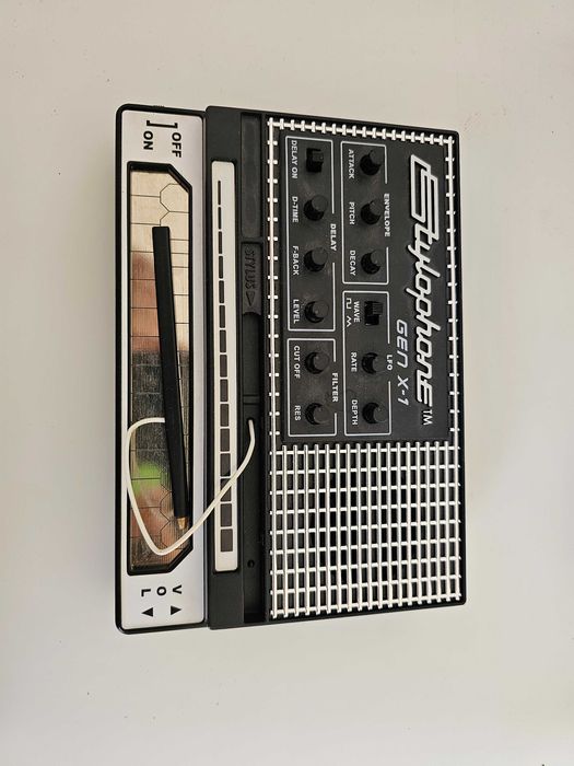 Stylophone gen x-1