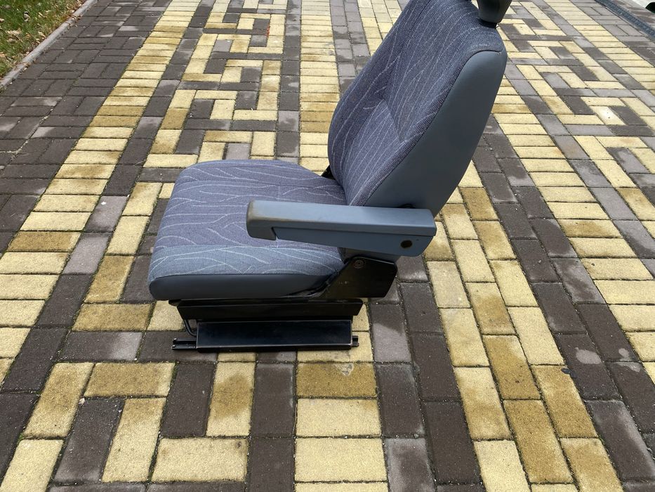 Праве сидіння мерседес спрінтер 903