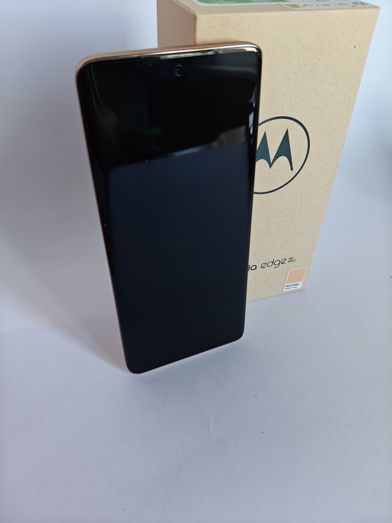 Motorola Edge 40 Neo 12/256 Pantone Peach Fuzz