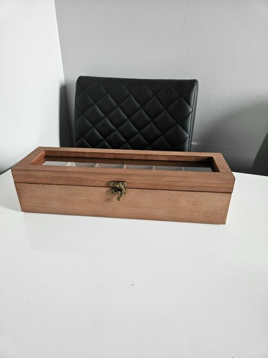 Drewniana szkatułka pudełko ekspozytor do zegarków biżuterii prezent