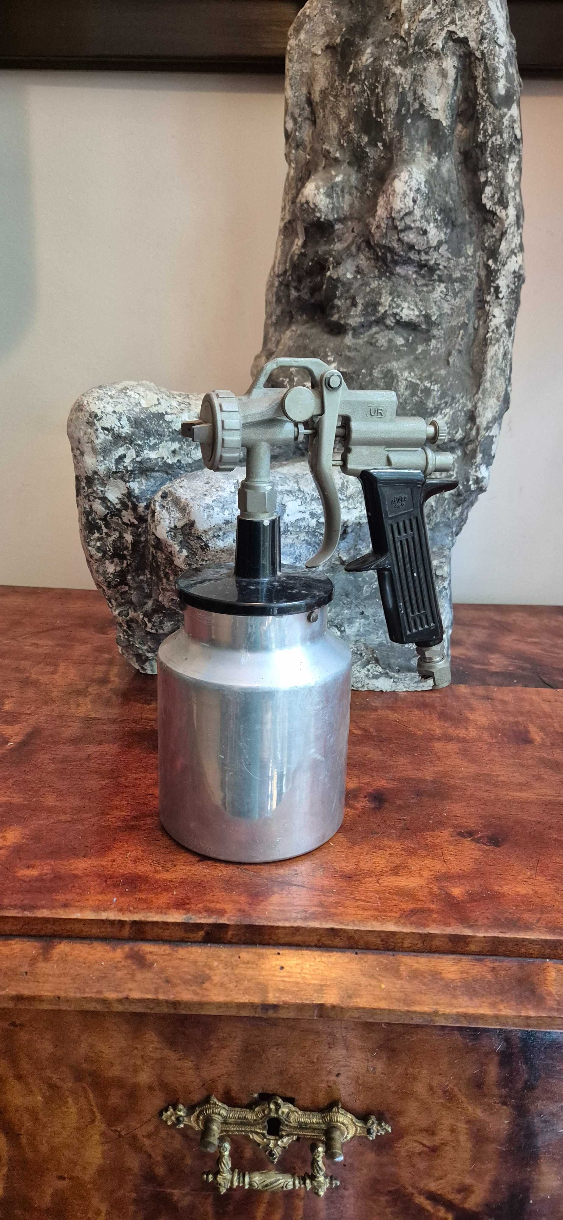 Zabytek techniki pistolet malorski AsTuro Włochy dekor