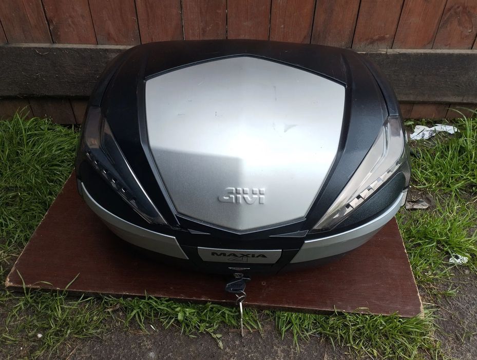 Kufer centralny Givi V56 Maxia 4