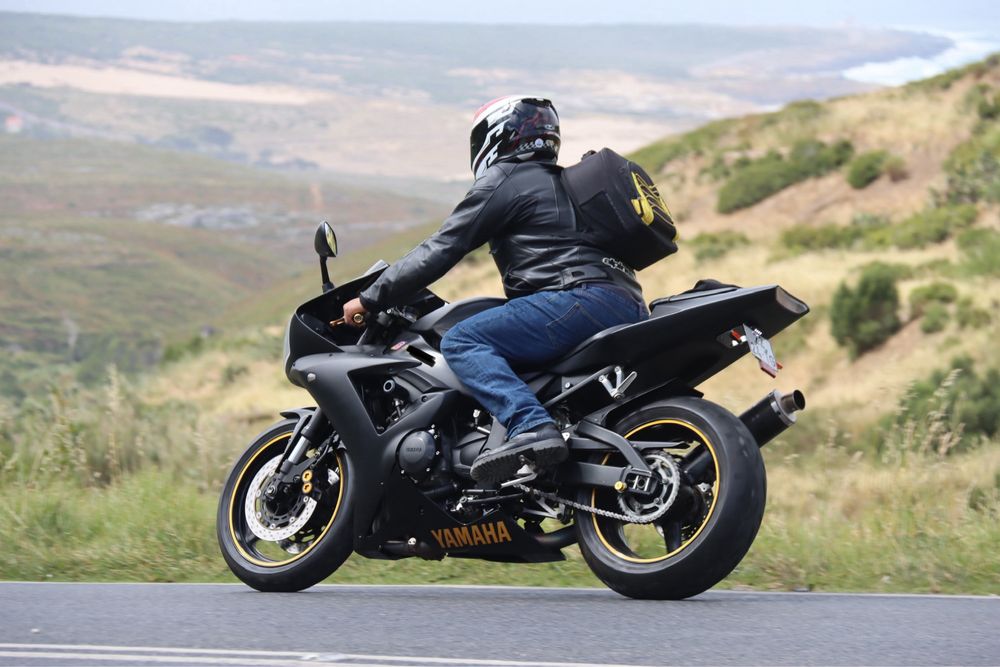 Yamaha R1 ano 2002