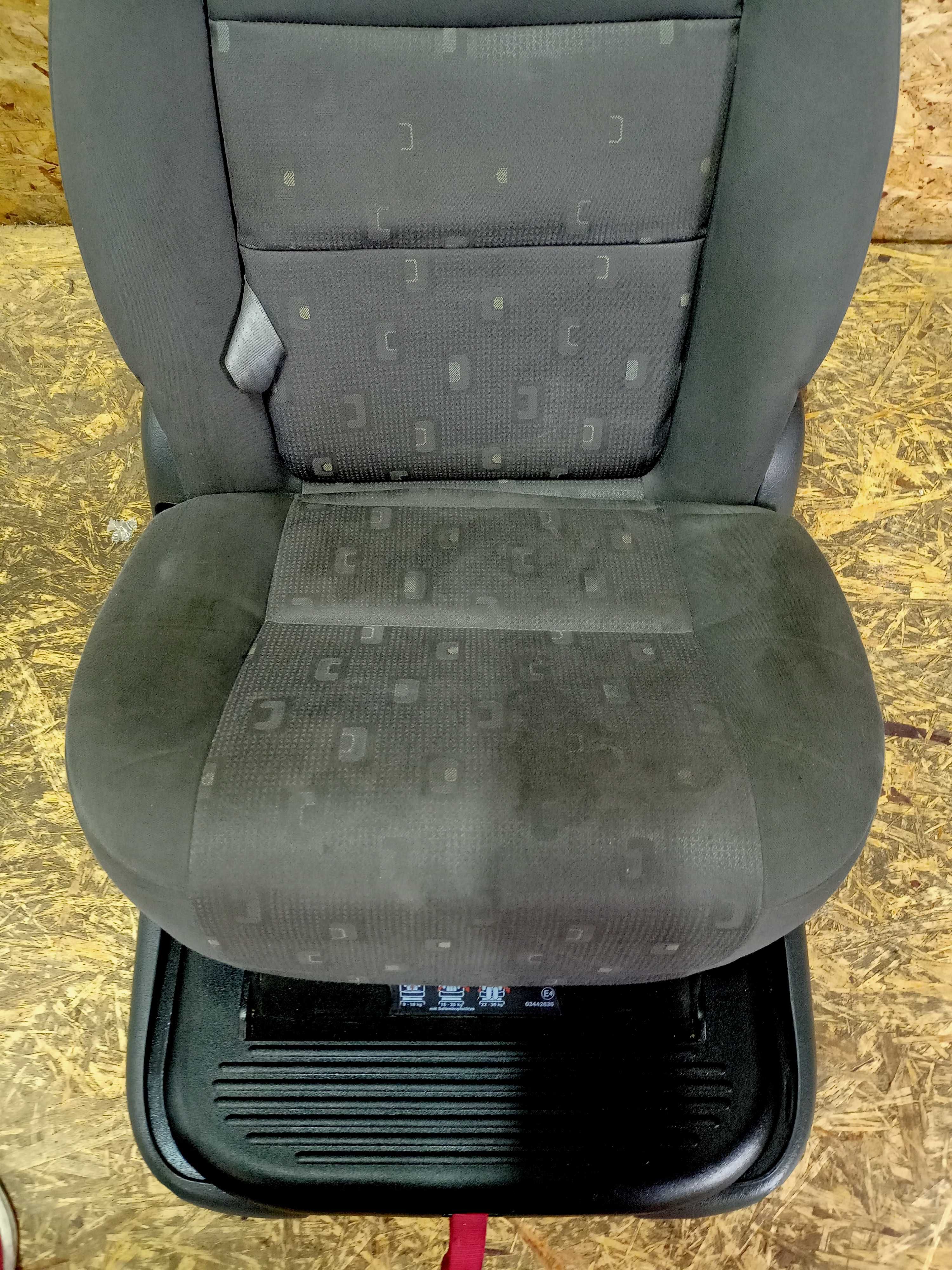 VW Sharan Seat Alhambra 00-10 fotel pasażera dziecięcy oryginał
