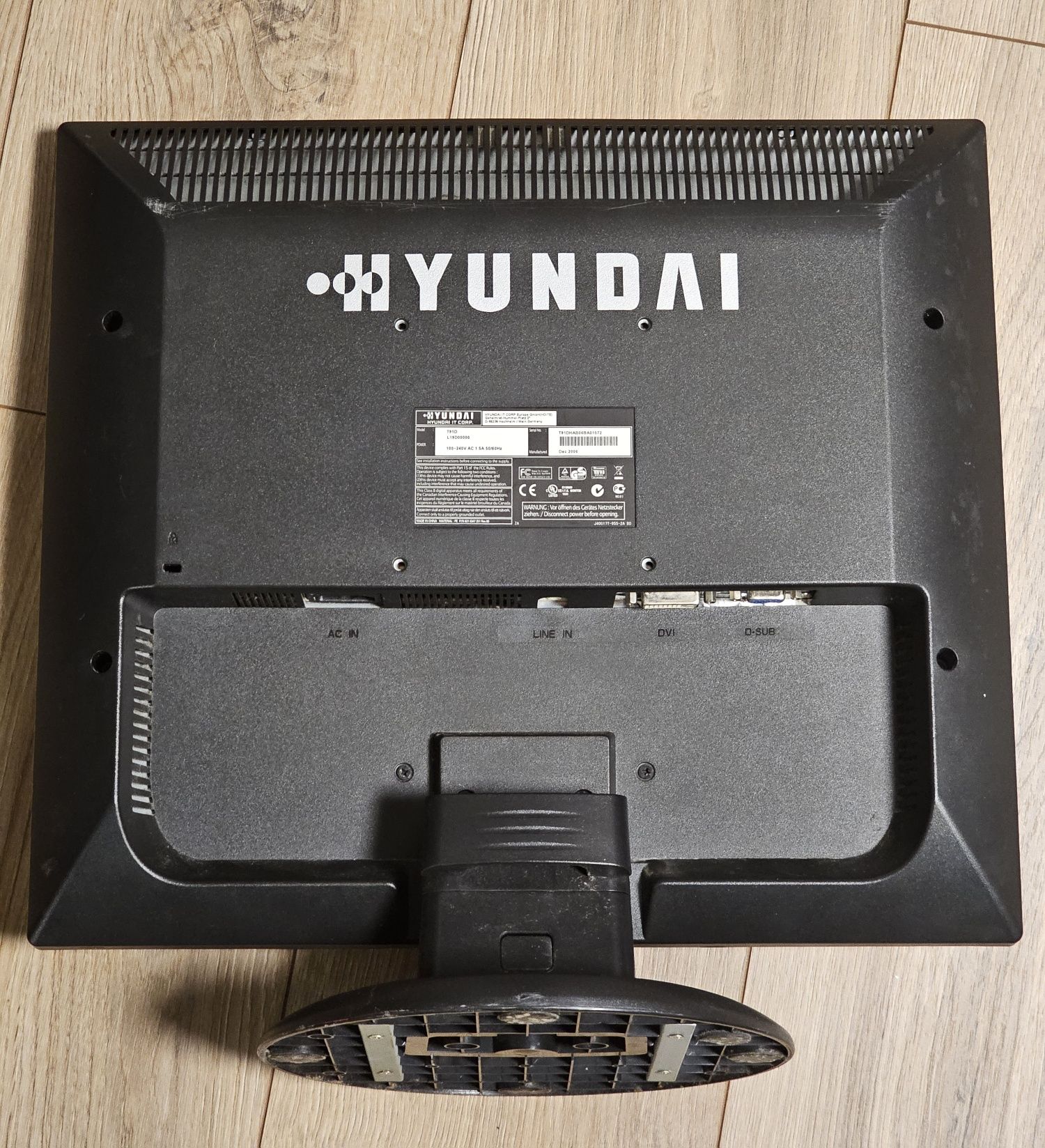 Monitor Hyundai T91D 19 cali