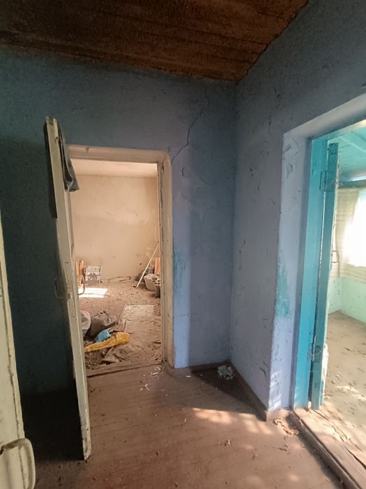 Продається будинок з великою земельною ділянкою чудовій локації