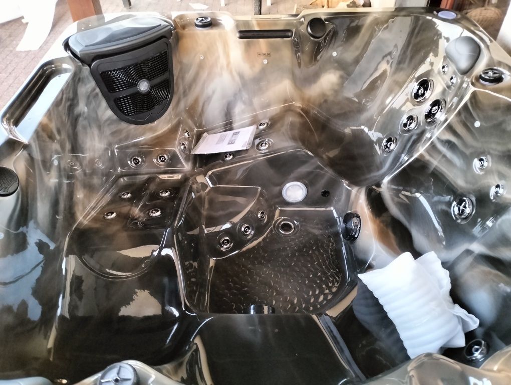 Jacuzzi wanna ogrodowa trident premium 2024