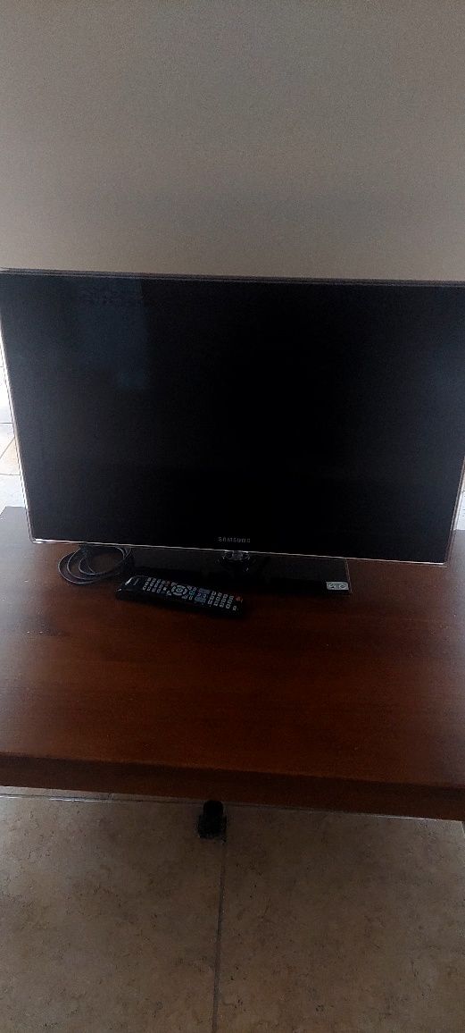 Lcd samsung avariado, tem o problema que nao aparece imagem