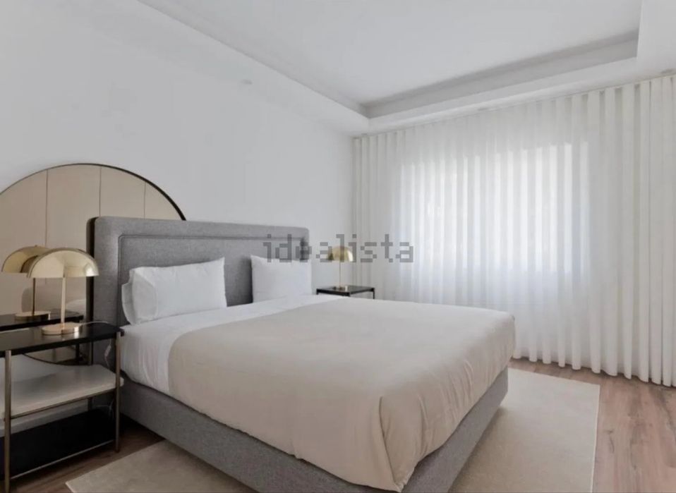 Espelho grande redondo novo