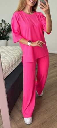 Летний костюм розовый, фуксия, на размер с-м. 42-44.