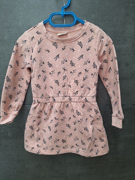 Dresowa sukienka dla dziewczynki 98/104