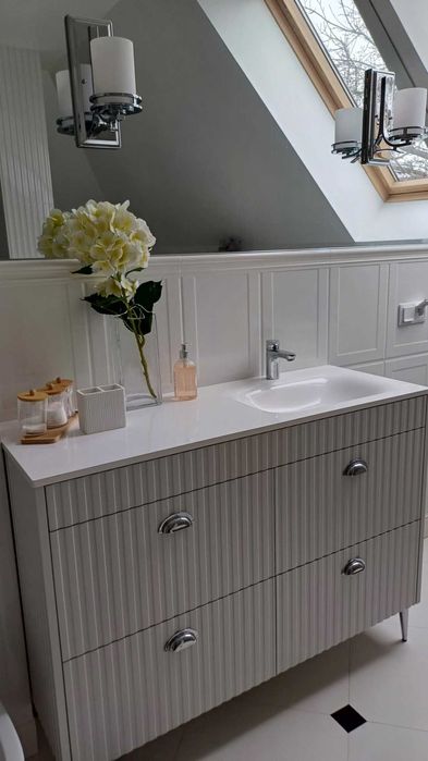 Meble na wymiar Kuchnie/Szafy/itp.