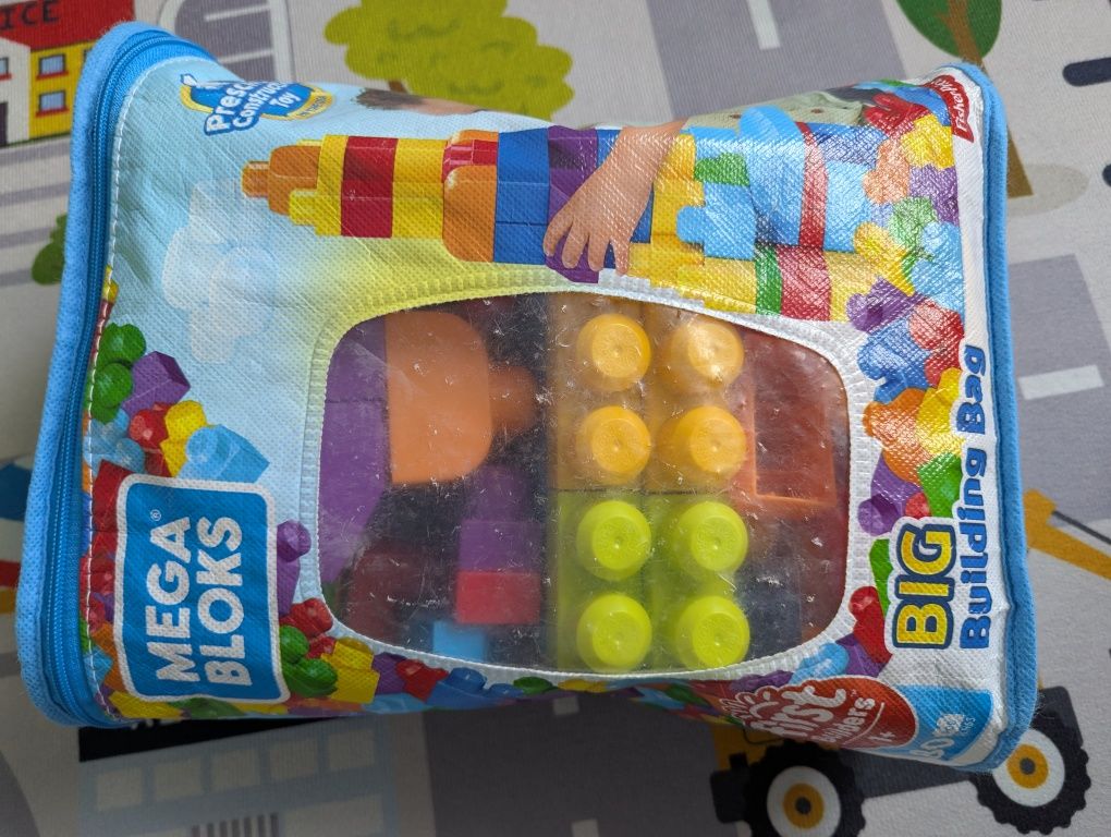 Машинка толокар Mega Bloks
