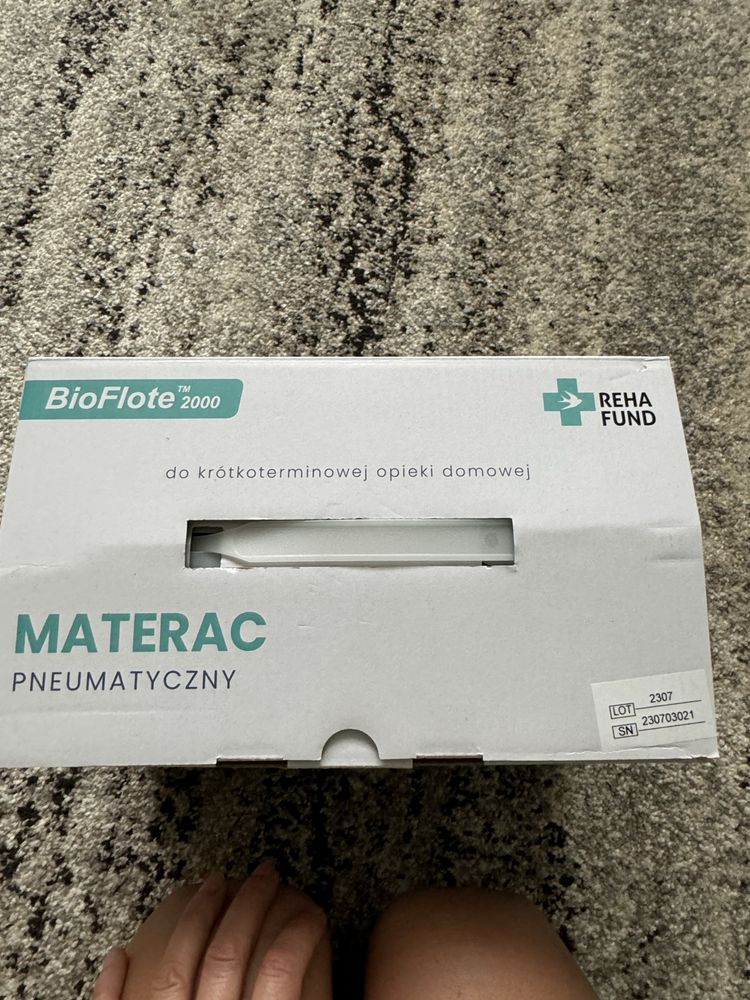 Materac przeciwodleżynowy pneumatyczny