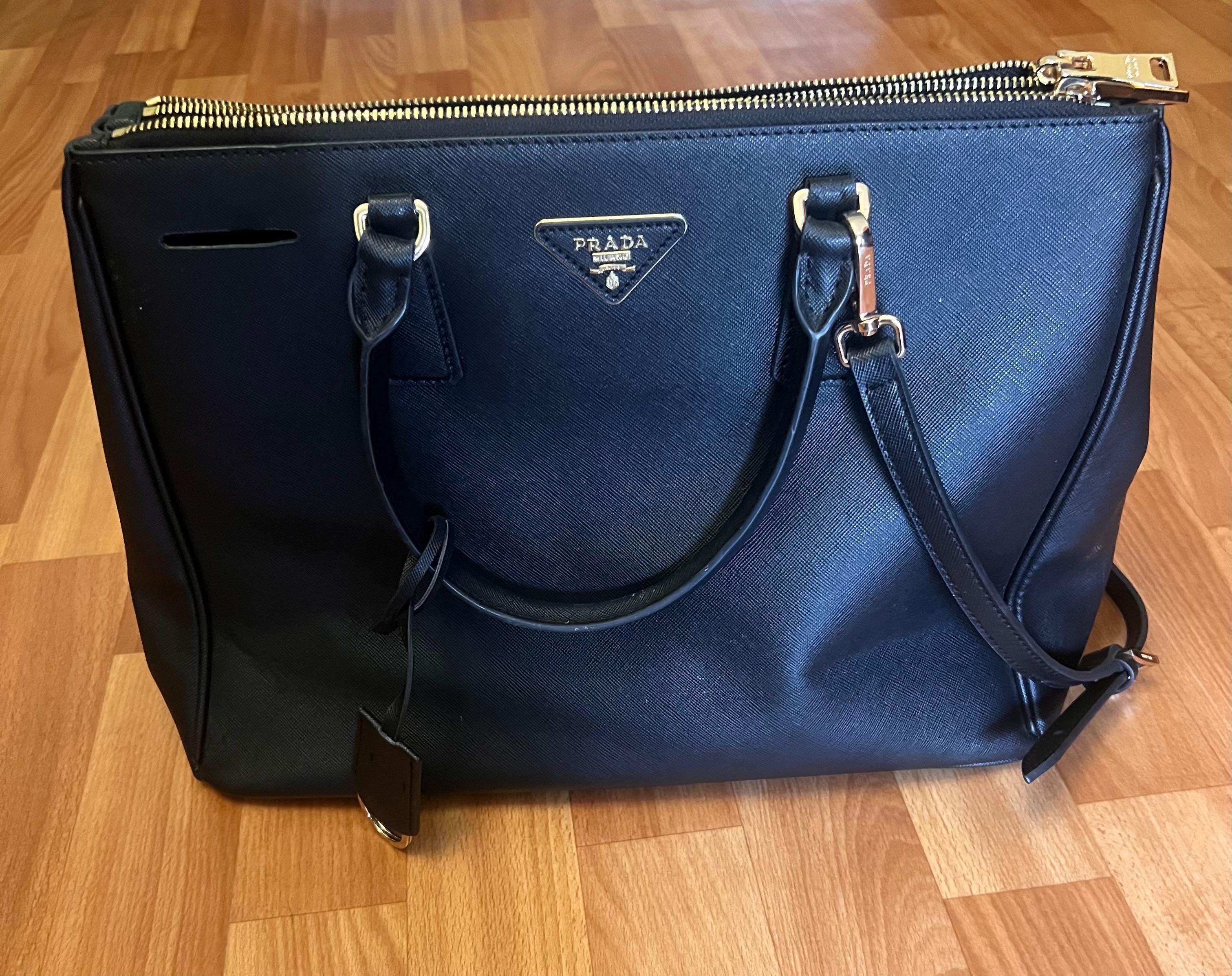 Жіноча сумка Prada