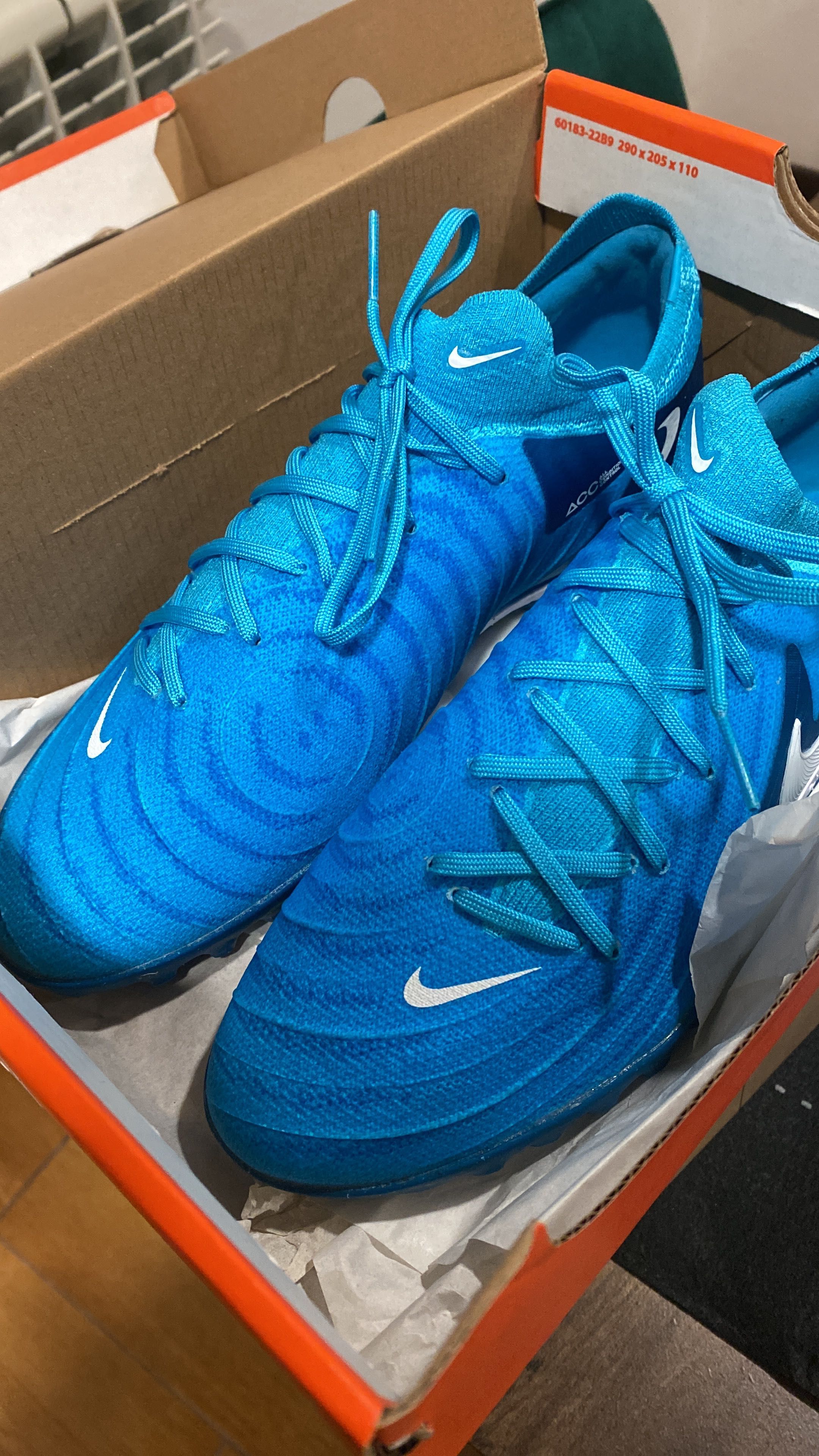 Nike Phantom GX 2 Pro Botas de
fútbol de perfil bajo TF
