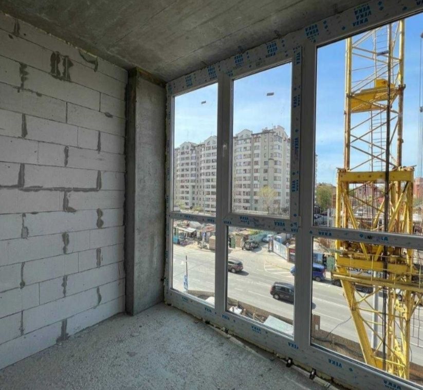 Дешева 2 кімнатна в самому центрі (Ярко центр)