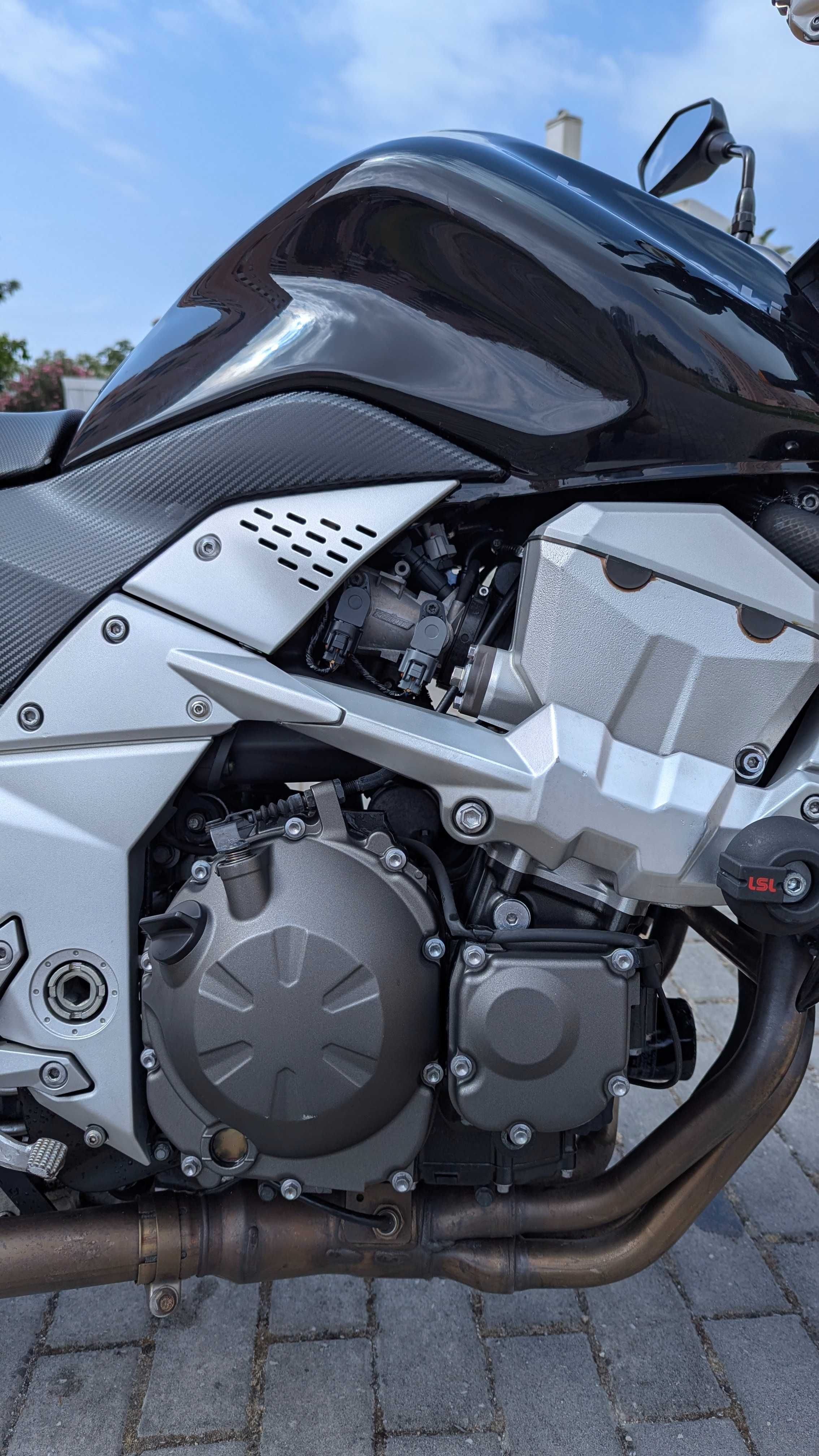 Kawasaki Z750 Preta