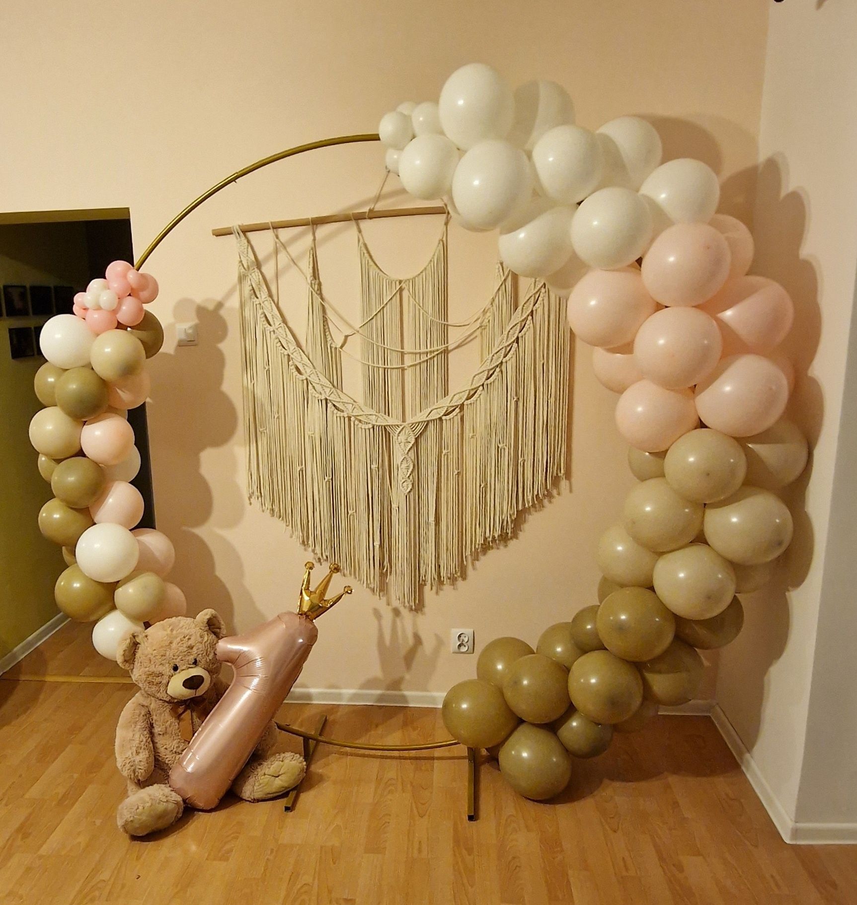 Złoty metalowy stelaż do balonów, ścianka dekoracyjna, wesele,urodziny