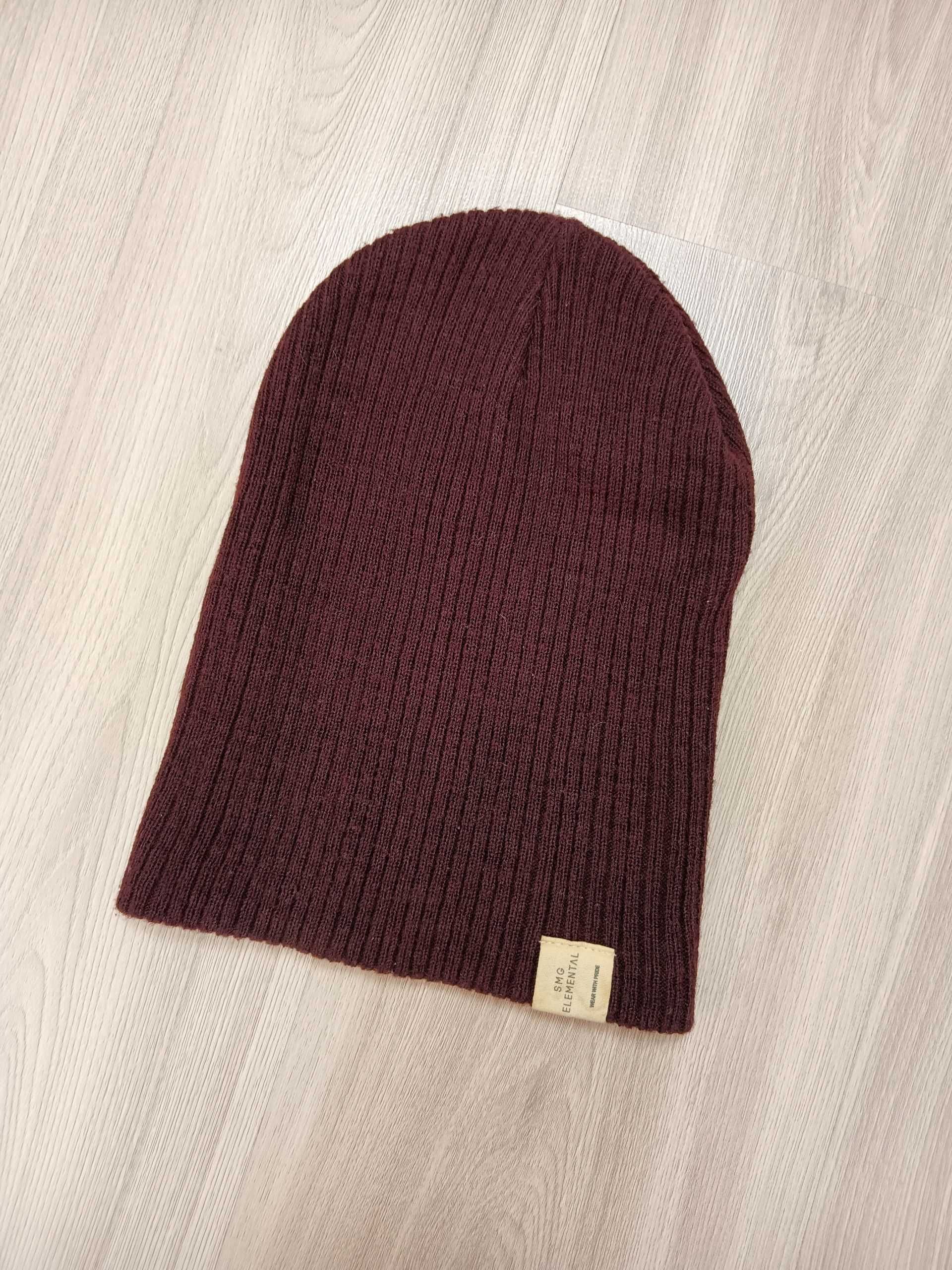Ciepła bordowa czapka na zimę