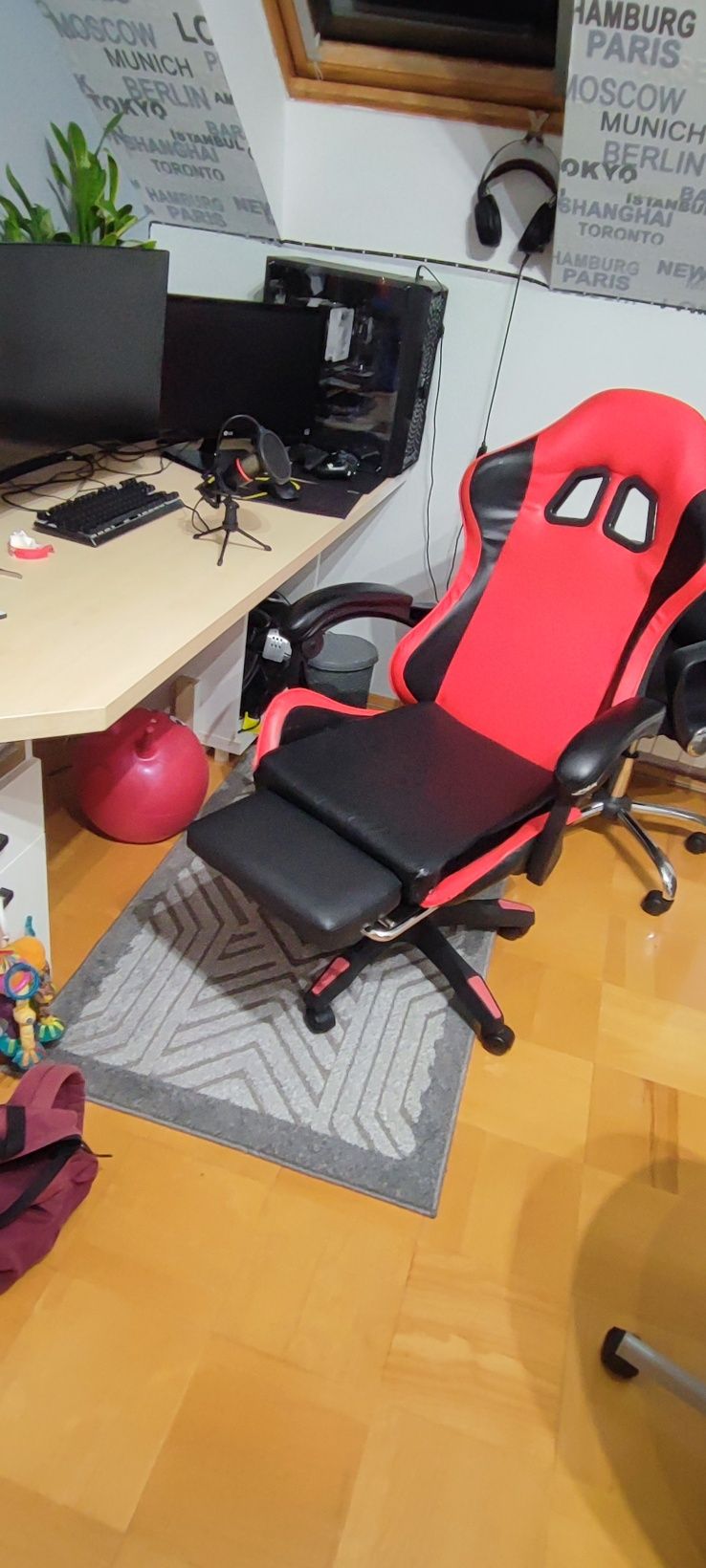 Fotel, krzesło gracza, biurkowe, z podnóżkiem, gamingowy