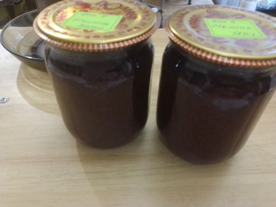 Варення малина скляна банка