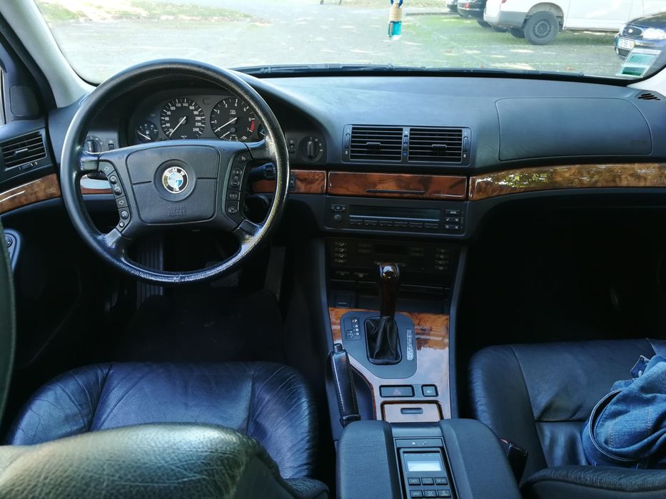 Vendo BMW 523i de 97