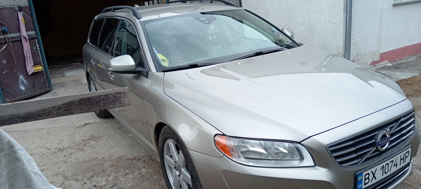 Продам авто Volvo v70