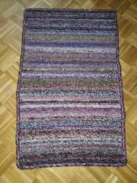 Nowy dywan wełniany szydełkowy 70 cm x 115 cm