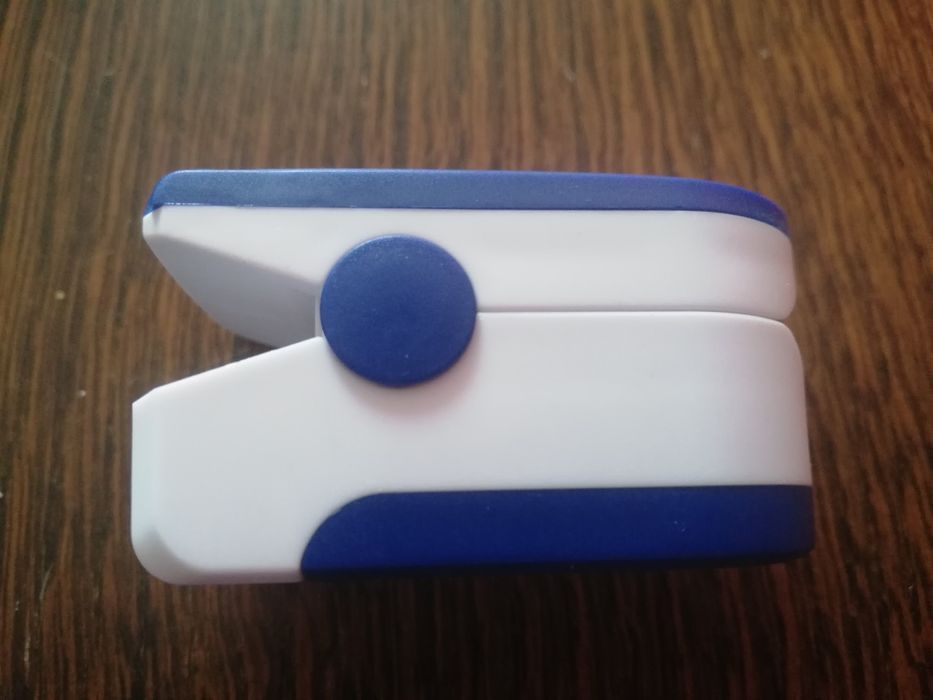Pulsoksymetr napalcowy oximeter nowy pomiar tlenu pulsu saturacja