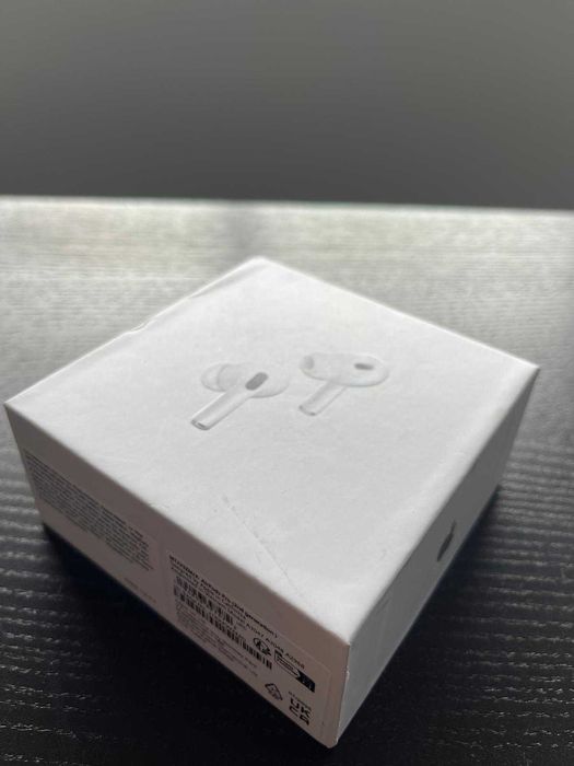 Airpods Pro APPLE 2ª Geração (artigo de exposiçao de loja)
