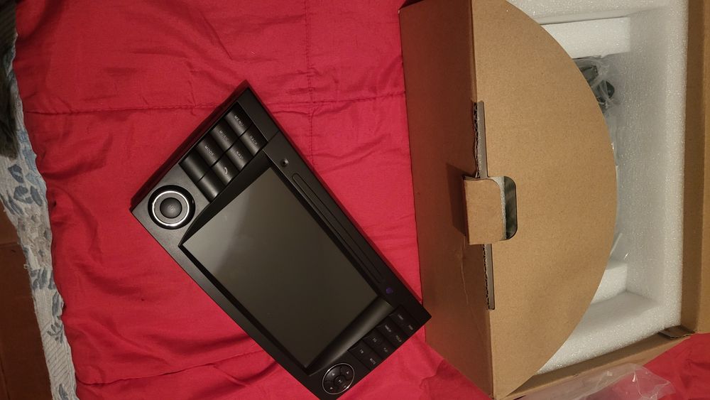 Radio para Mercedes E200, E220, E250