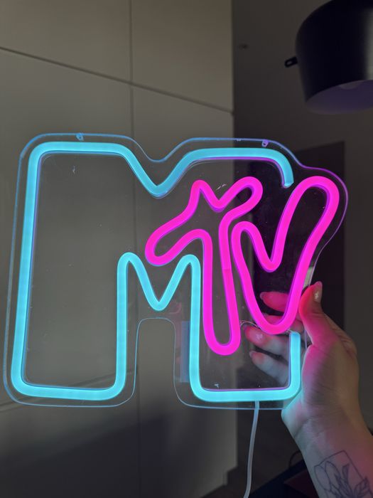 Neon LED MTV – różowo-niebieski, dekoracja do pokoju