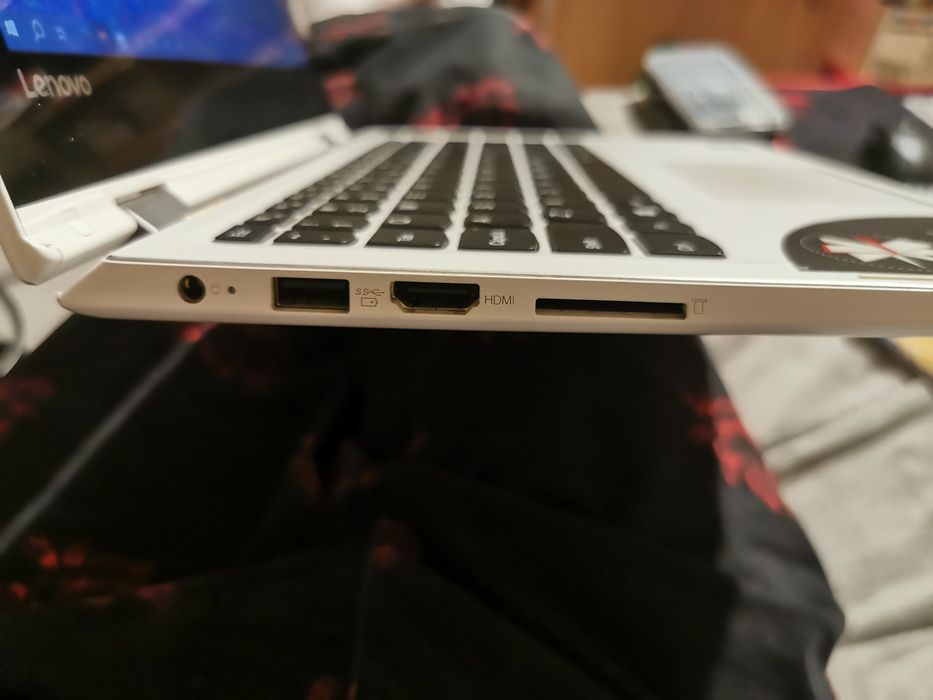 lenovo yoga 310-11iap 2 gb ram 128 gb ssd intel celeron n3350