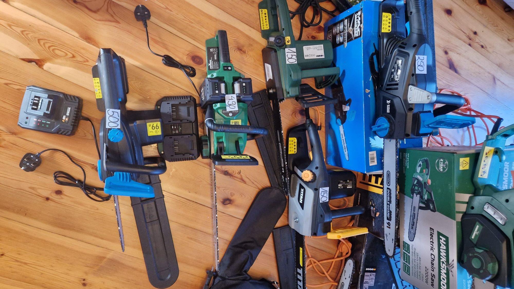 Piły łańcuchowe aku, spalinowe i elektryczne