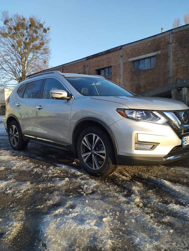 Продам Nissan Rogue 2018