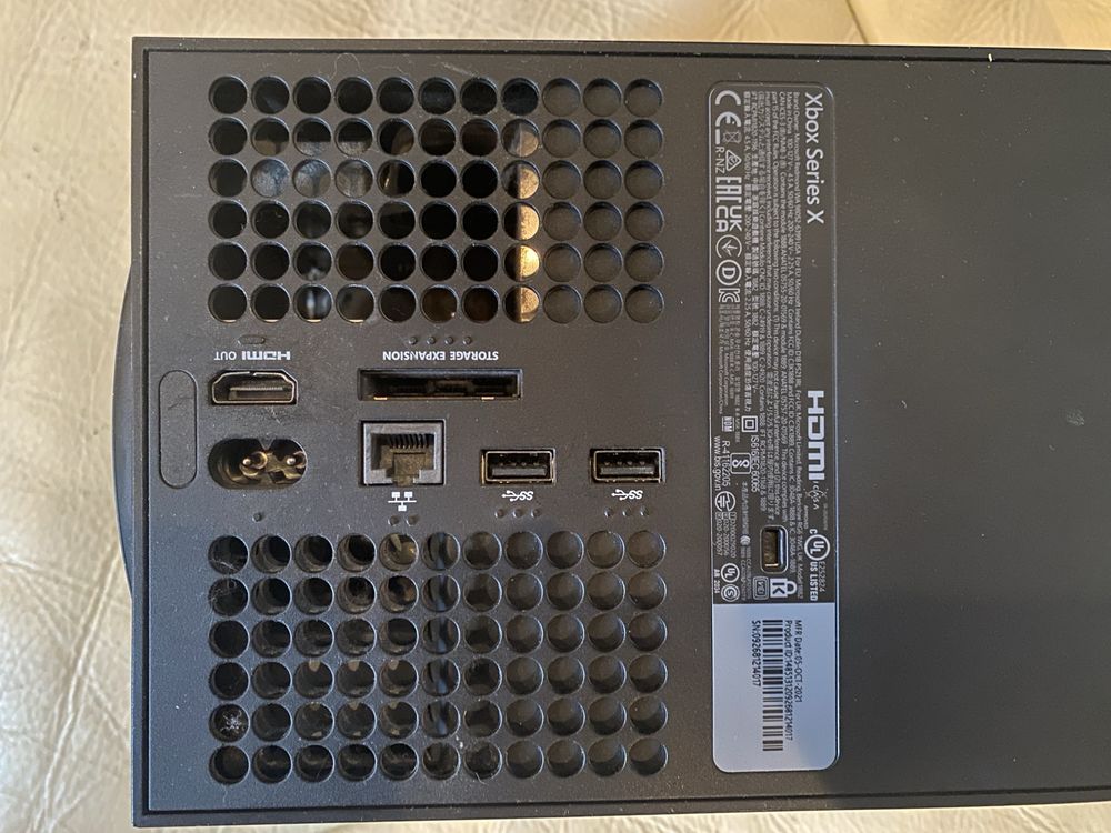 Продам Xbox Series X 1Tb