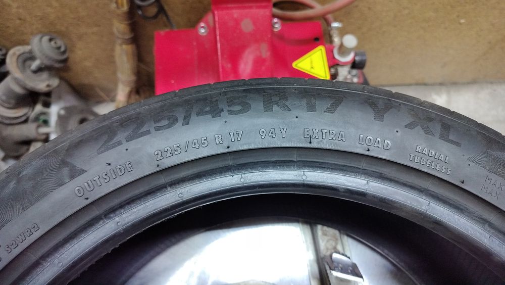 Шина 225/45R17 YX Continental Premium Contact 6