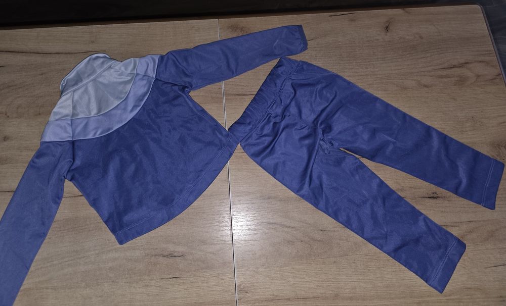 Piekny Dresik Nike 86/92cm