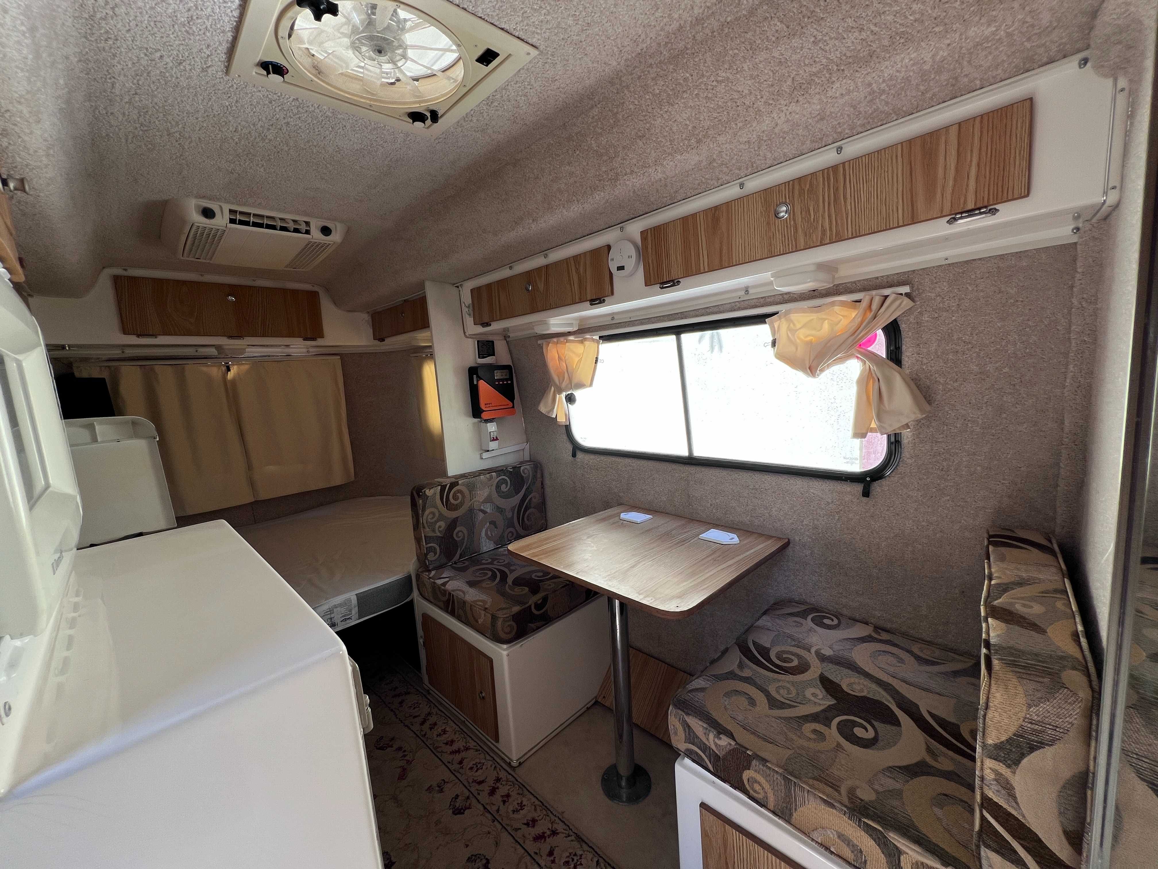 автодом Casita Spirit Deluxe 17ft склопластик
